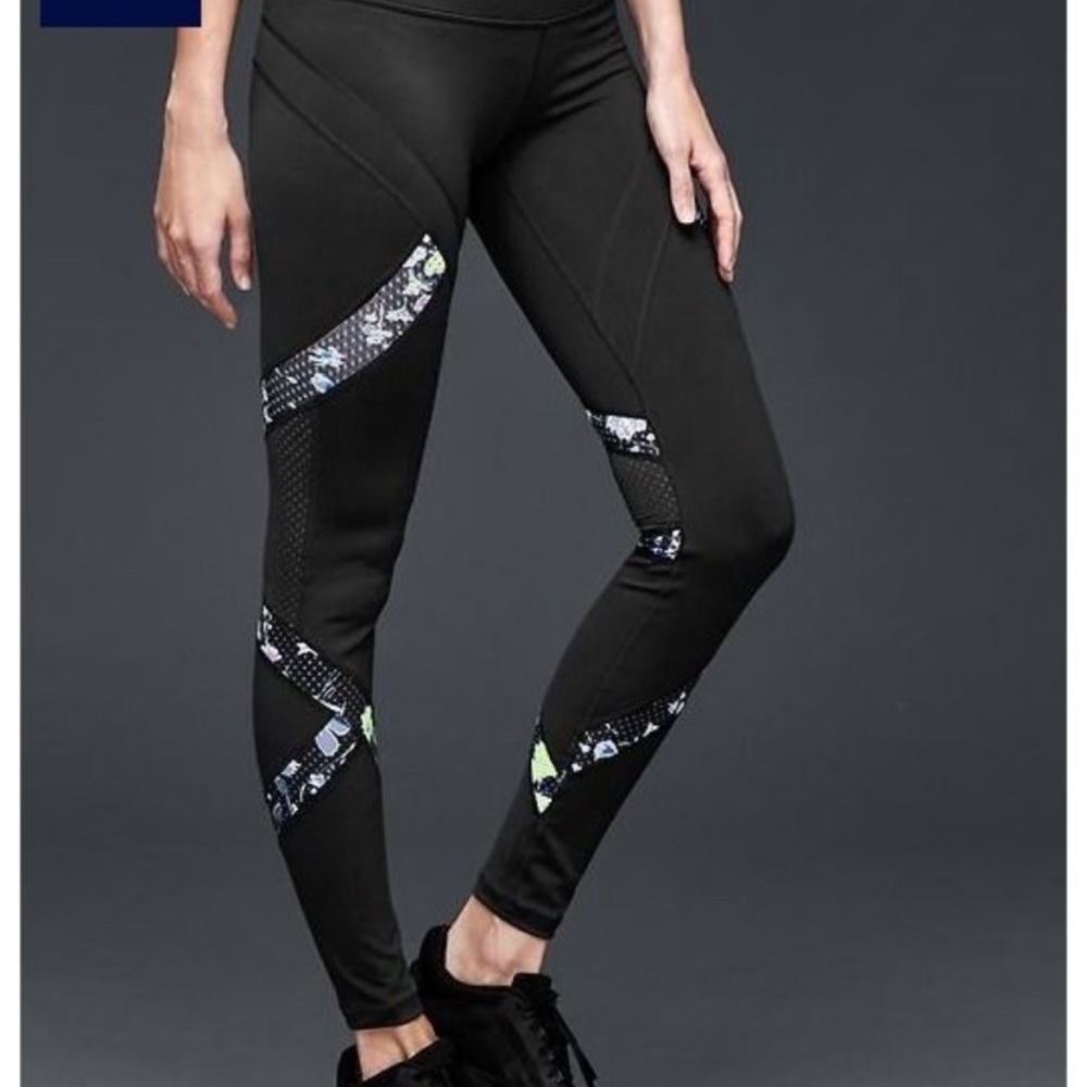 Gap Fit Gfast Floral Ribbon Leggings Black size XL